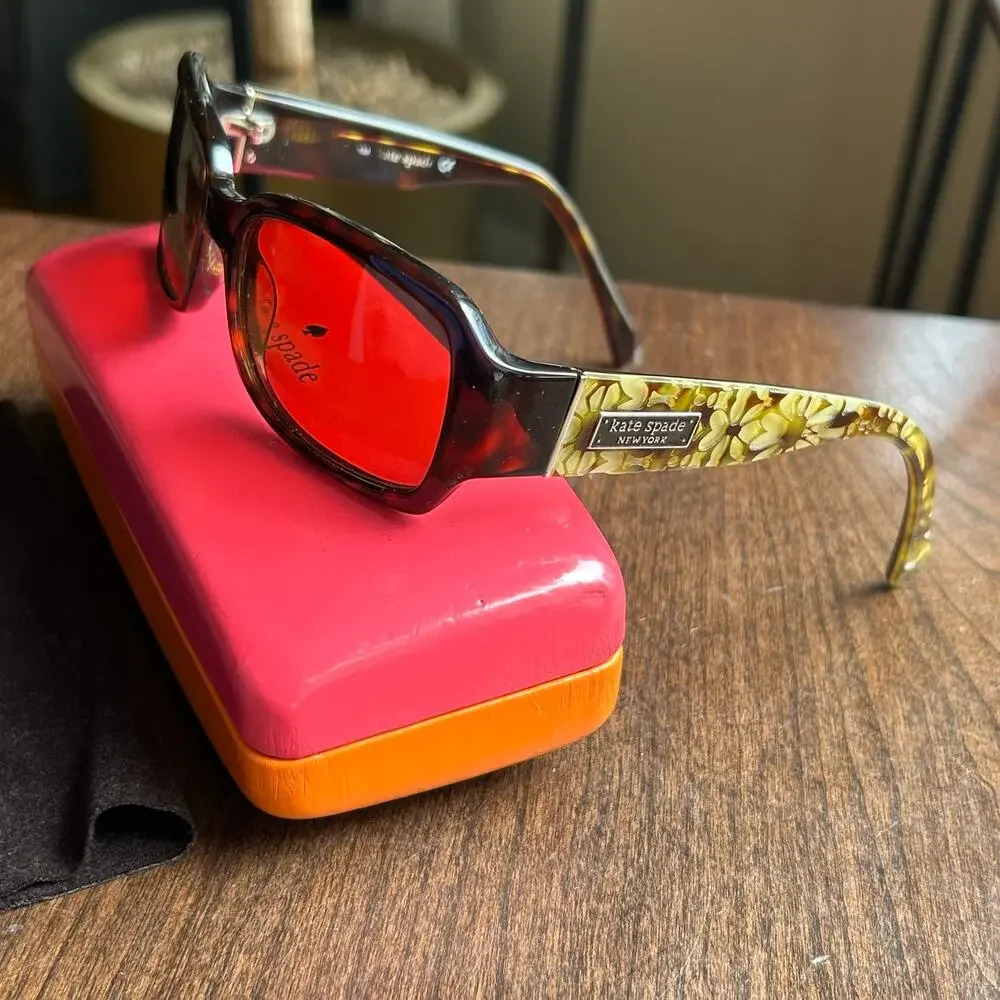 Kate Spade Tortoise Lucite Rectangle Sun Glasses Floral Temples FREDA